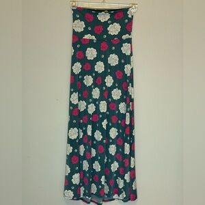 LulaRoe Maxi skirt size xs pink cream green background, silky stretchy material.